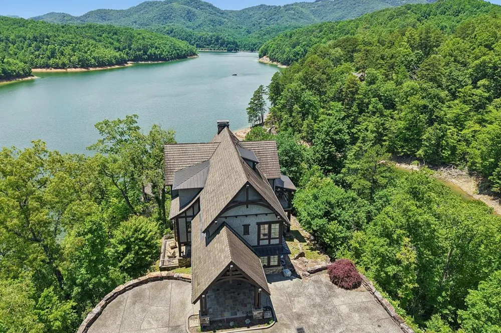 Lakewood Dr Bryson City, NC 28713