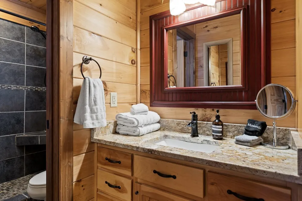 236 Logan Drive Mineral Bluff, GA 30559