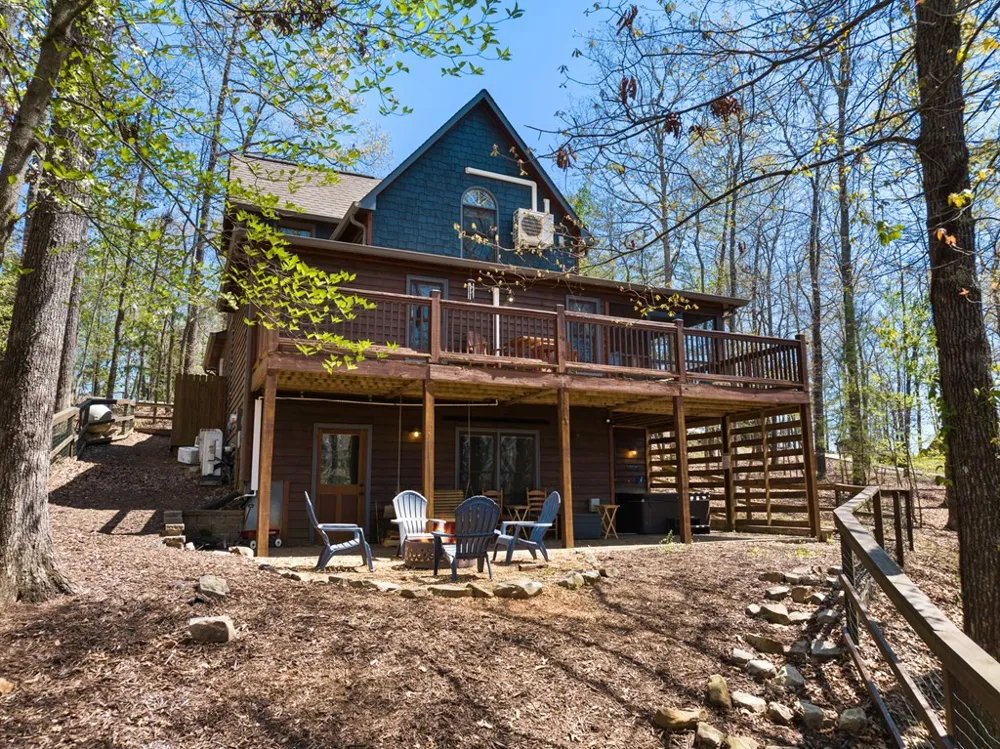 236 Logan Drive Mineral Bluff, GA 30559