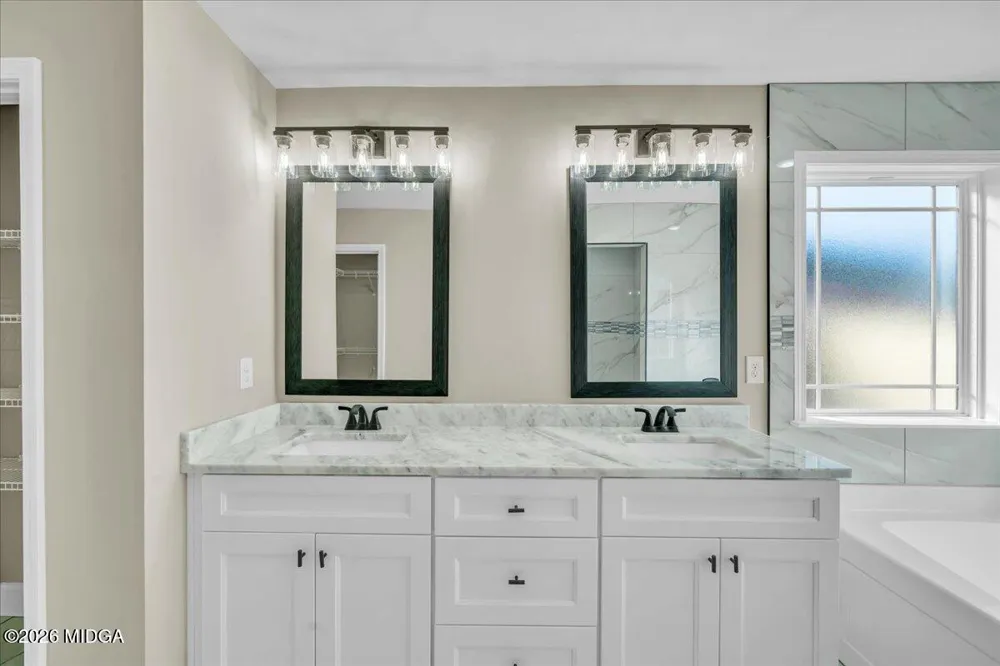 134 Early Drive Byron, GA 31008