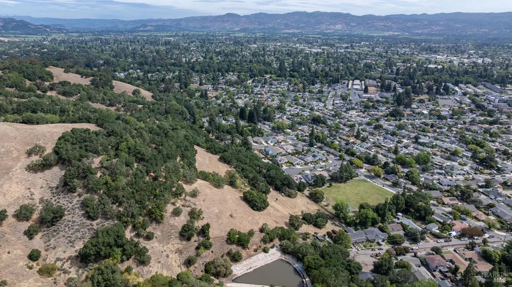 155 Riordan Lane Napa, CA 94558