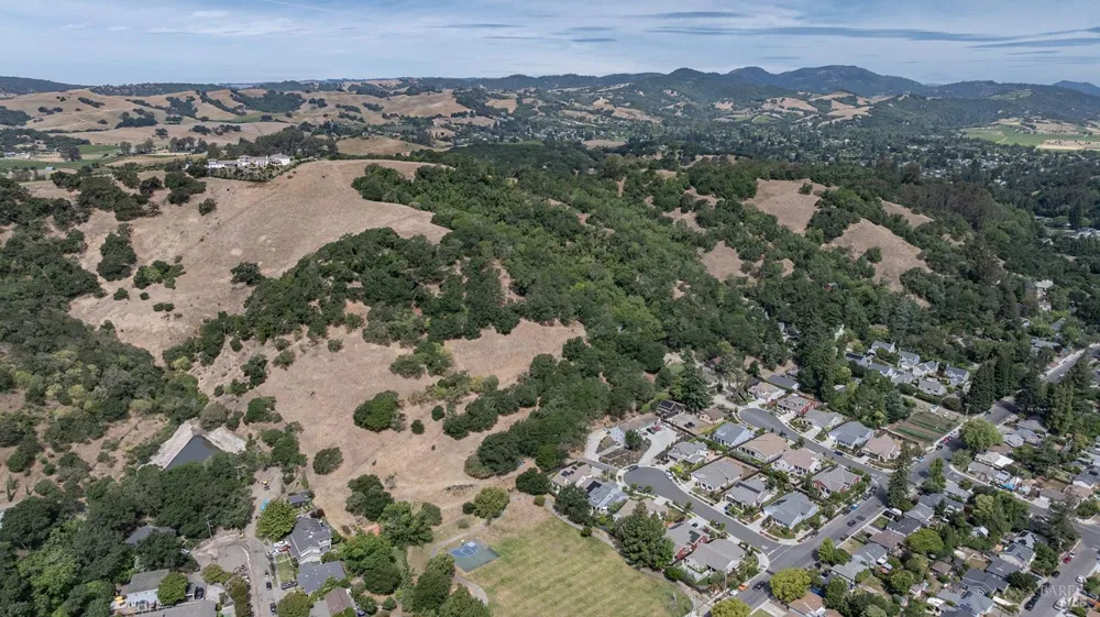 155 Riordan Lane Napa, CA 94558