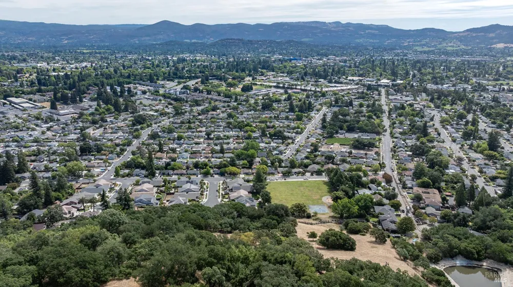 155 Riordan Lane Napa, CA 94558