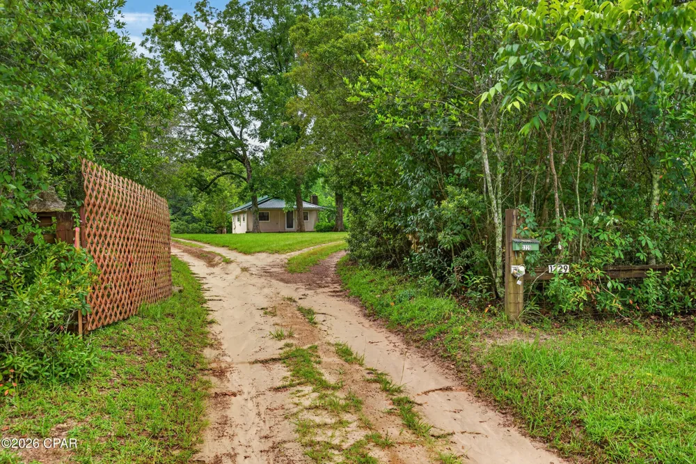 1229 Clearview Lane Graceville, FL 32440