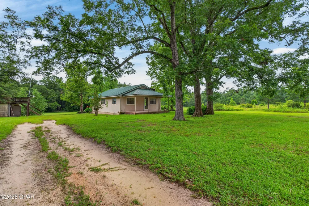 1229 Clearview Lane Graceville, FL 32440