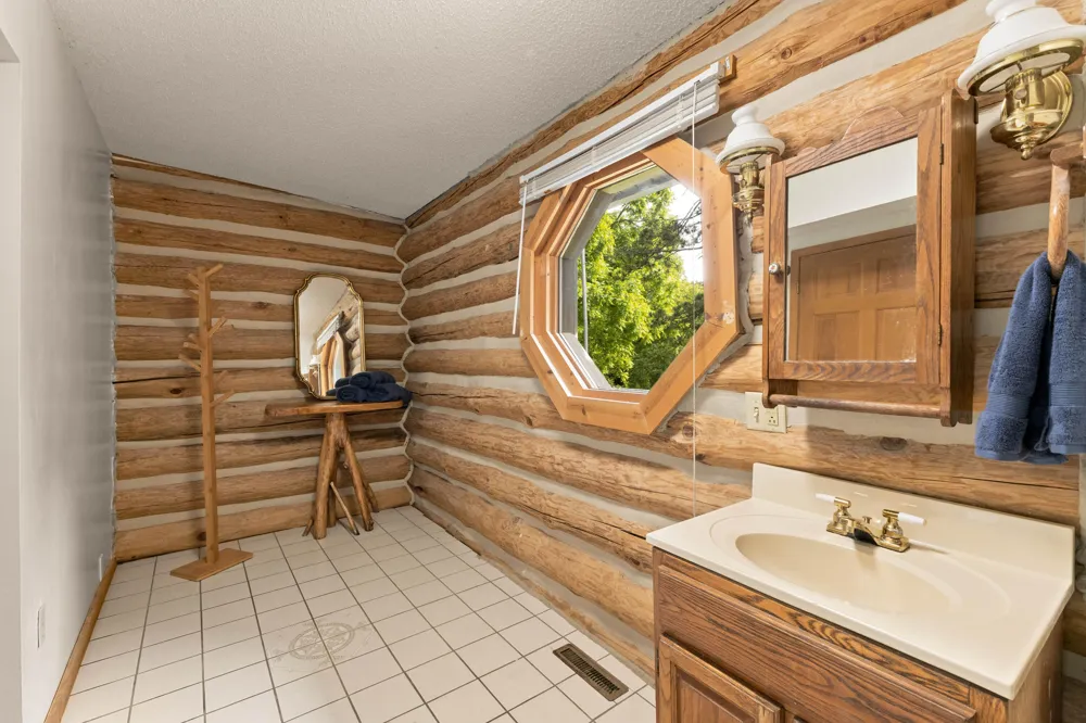 17097 Roosevelt Road Ferrysburg City, MI 49456