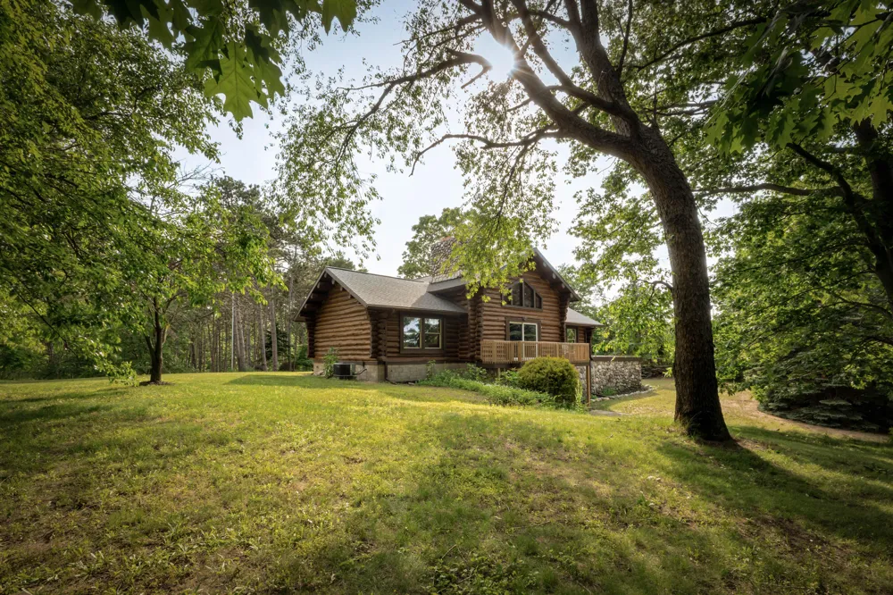 17097 Roosevelt Road Ferrysburg City, MI 49456