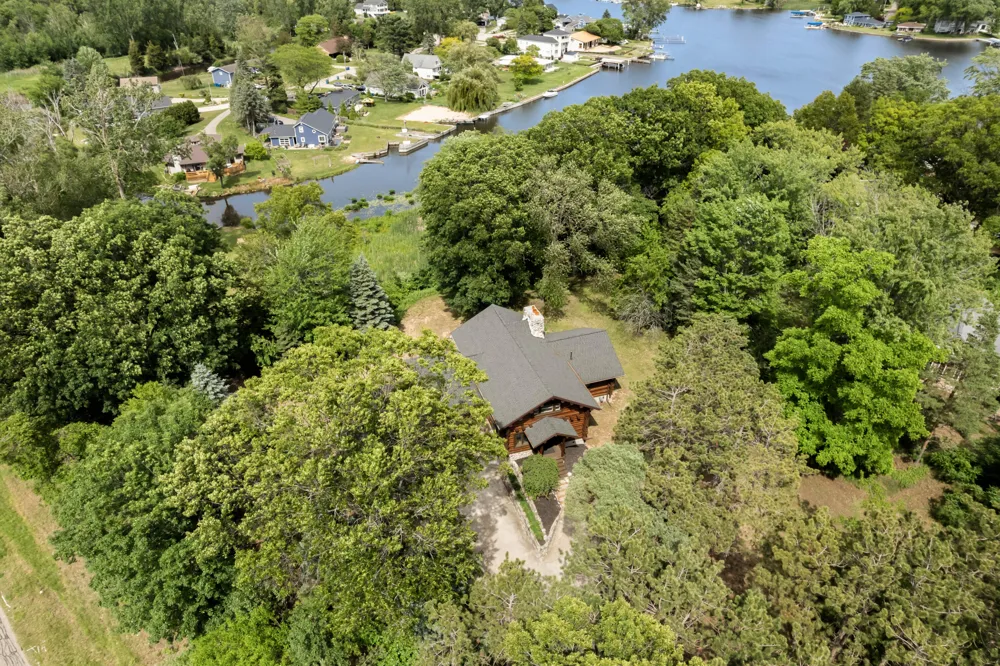 17097 Roosevelt Road Ferrysburg City, MI 49456