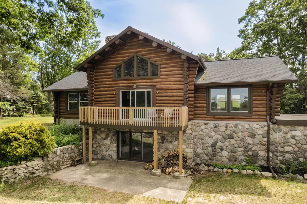 17097 Roosevelt Road Ferrysburg City, MI 49456