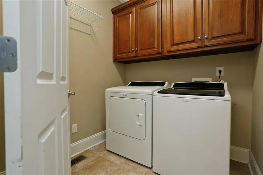 1251 Dials Plantation Drive Statham, GA 30666