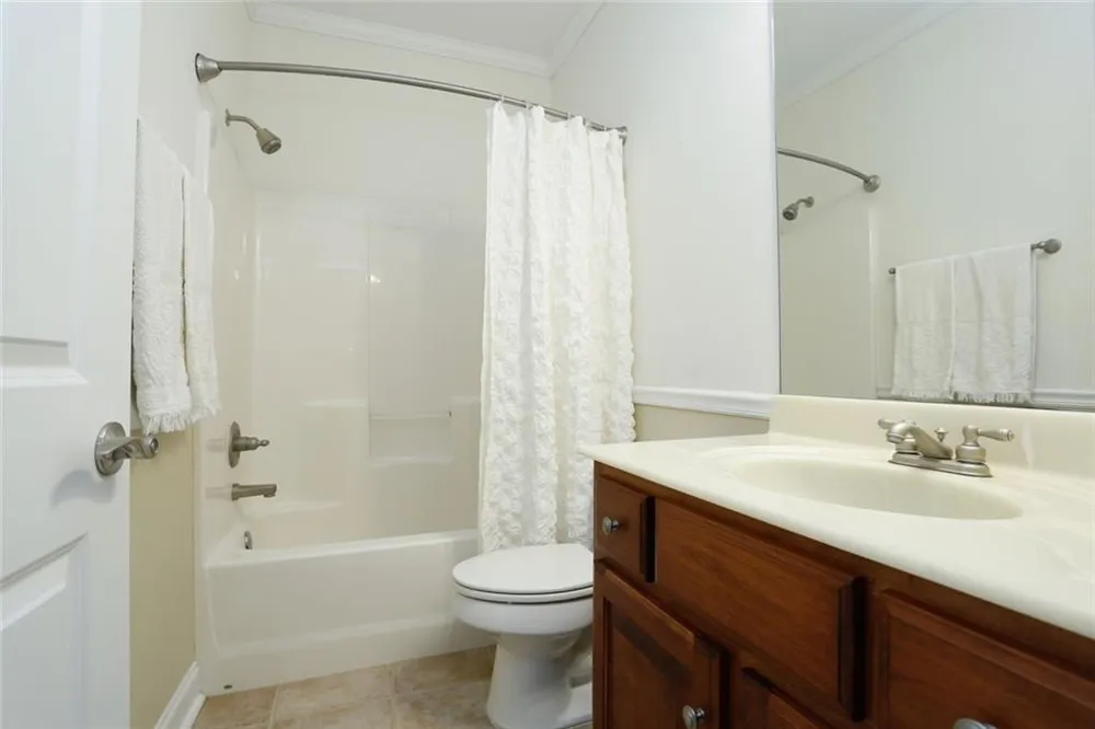 1251 Dials Plantation Drive Statham, GA 30666
