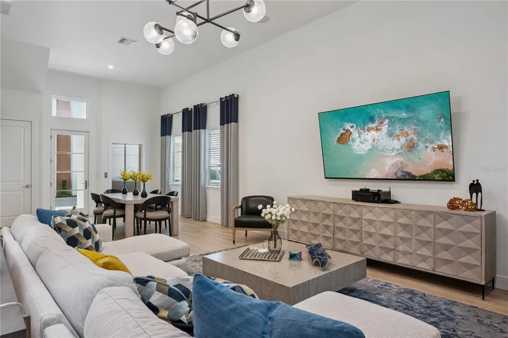 512 W SWOOPE AVENUE Winter Park, FL 32789