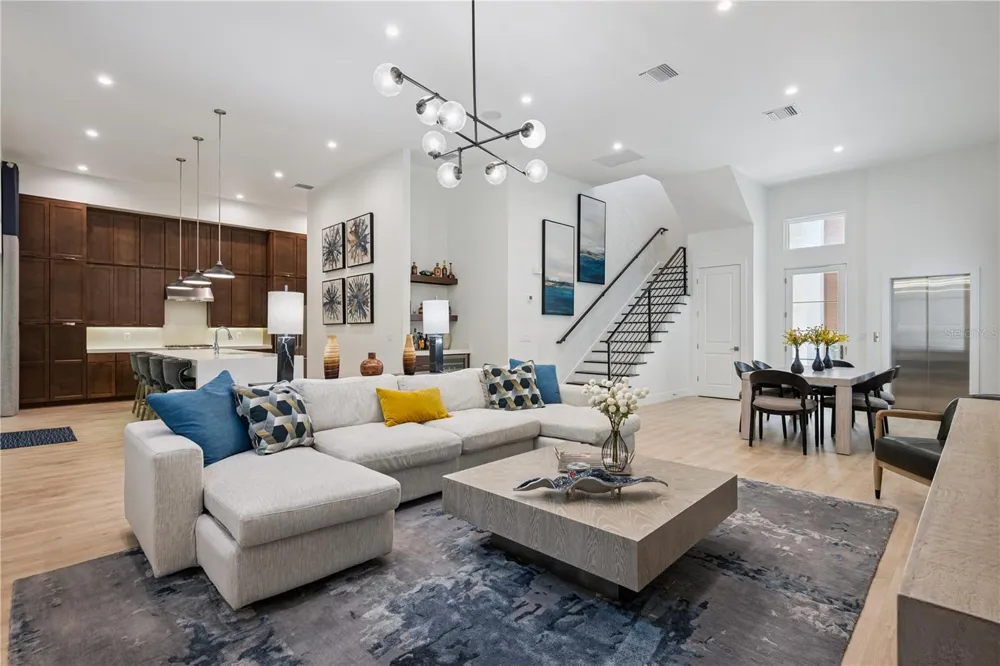512 W SWOOPE AVENUE Winter Park, FL 32789