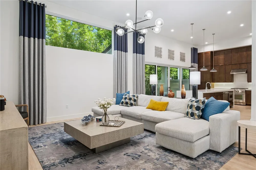 512 W SWOOPE AVENUE Winter Park, FL 32789