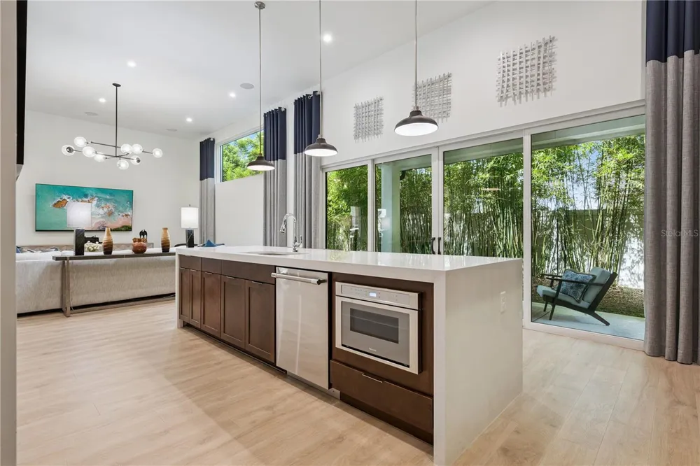 512 W SWOOPE AVENUE Winter Park, FL 32789