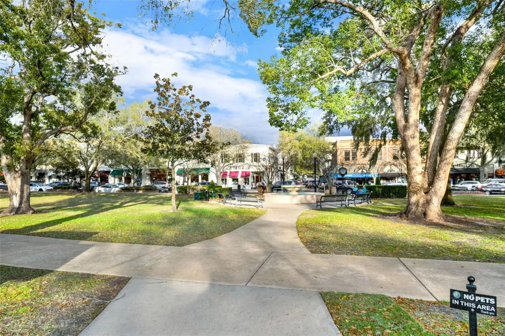 512 W SWOOPE AVENUE Winter Park, FL 32789