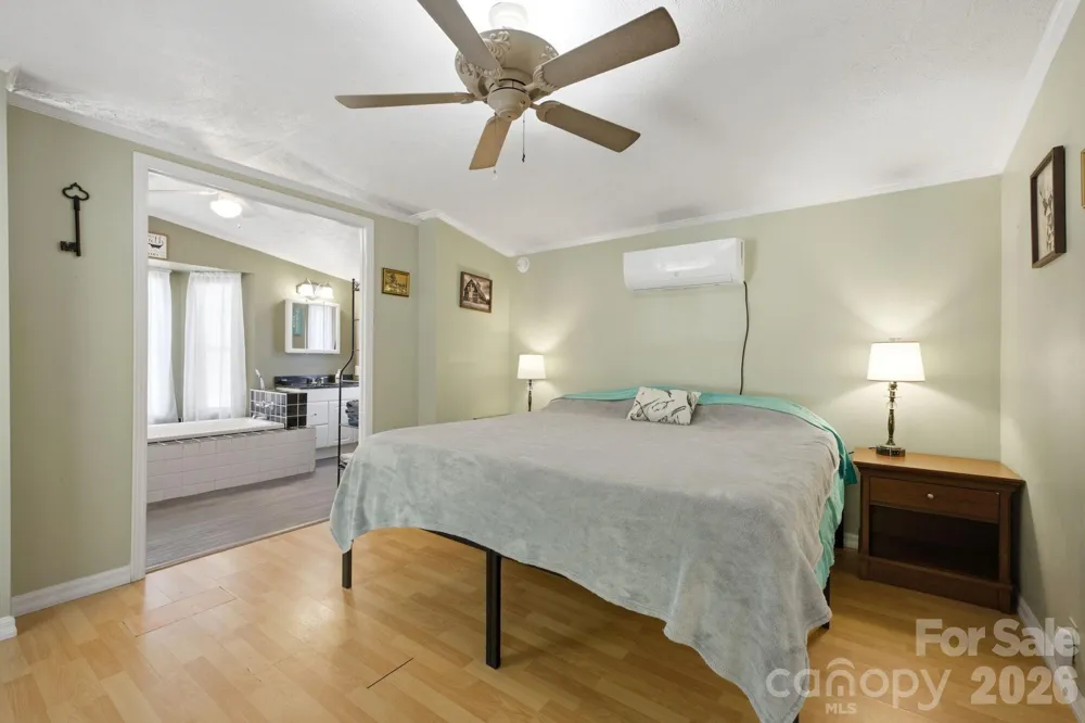 7511 Virginia Ridge Connelly Springs, NC 28612
