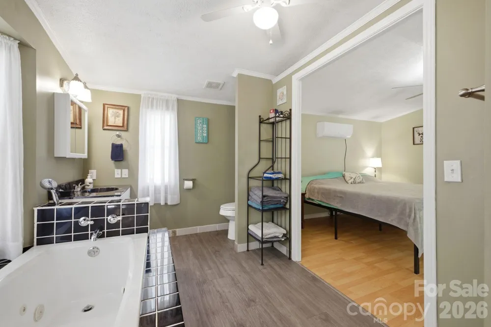 7511 Virginia Ridge Connelly Springs, NC 28612