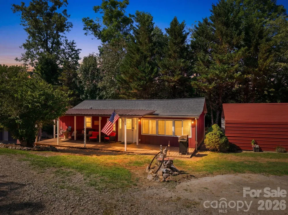 7511 Virginia Ridge Connelly Springs, NC 28612