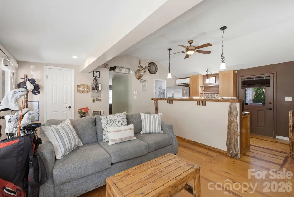 7511 Virginia Ridge Connelly Springs, NC 28612