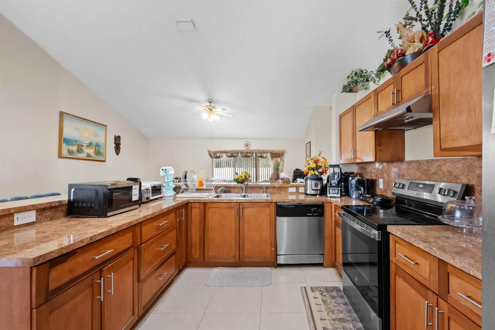 16146 NW 14th Court Pembroke Pines, FL 33028