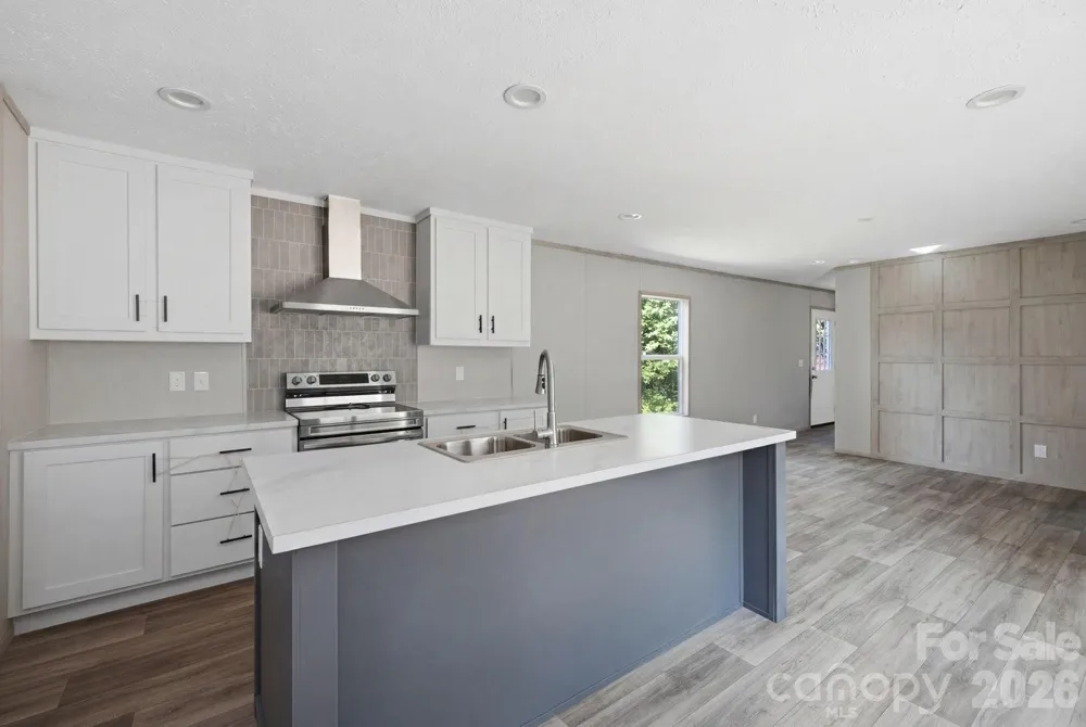 7499 Virginia Ridge Connelly Springs, NC 28612