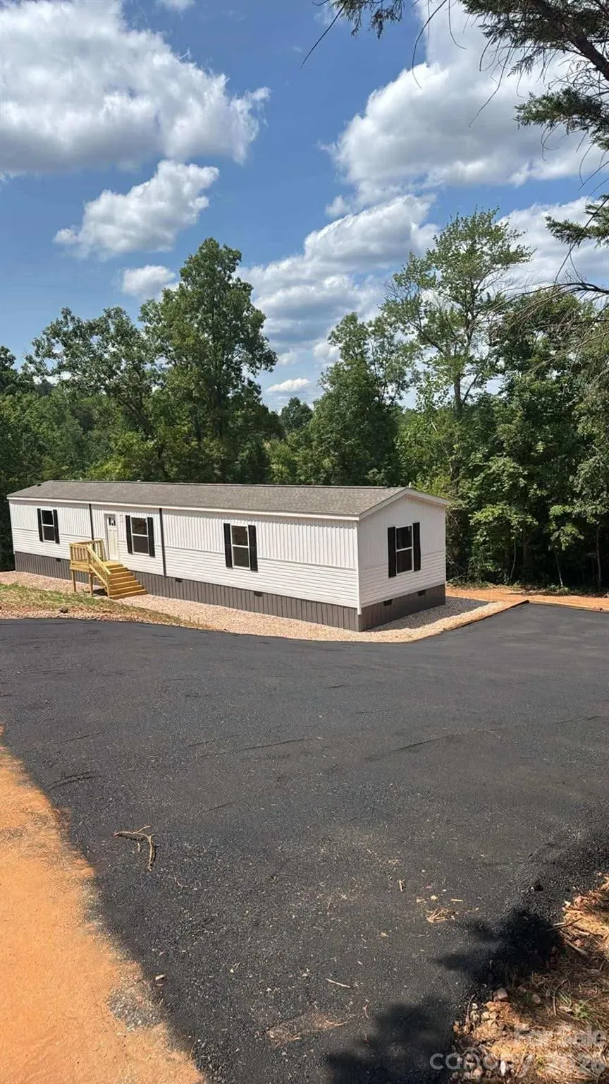 7499 Virginia Ridge Connelly Springs, NC 28612
