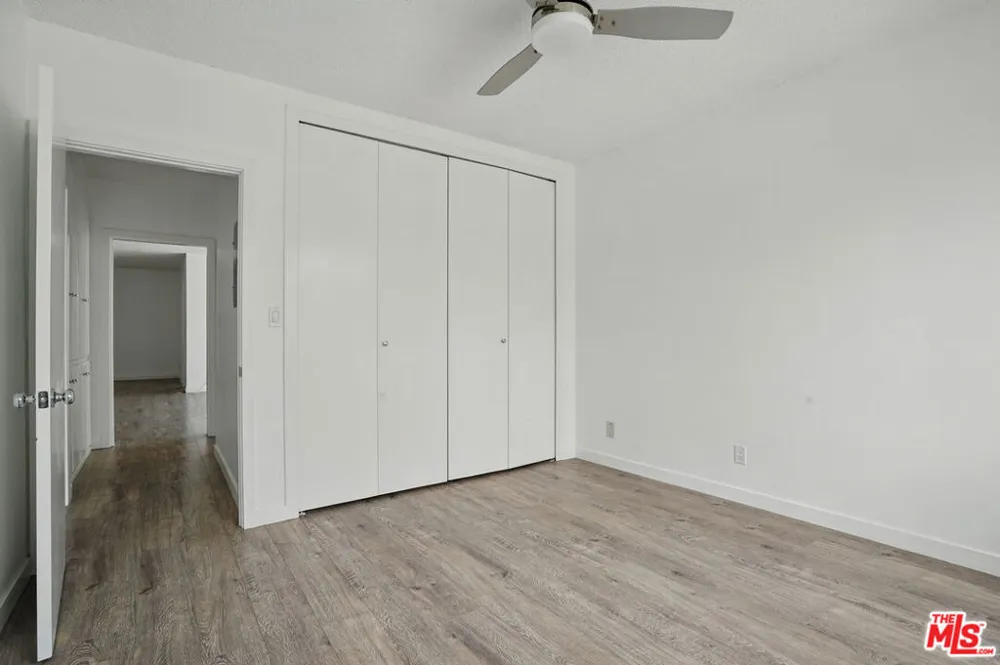 930 3rd Street #303 Santa Monica, CA 90403