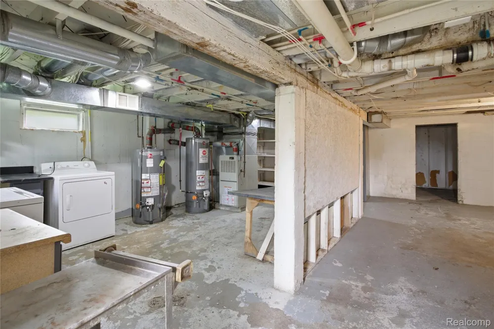 23060 Bernard Street #Upper Unit Taylor City, MI 48180