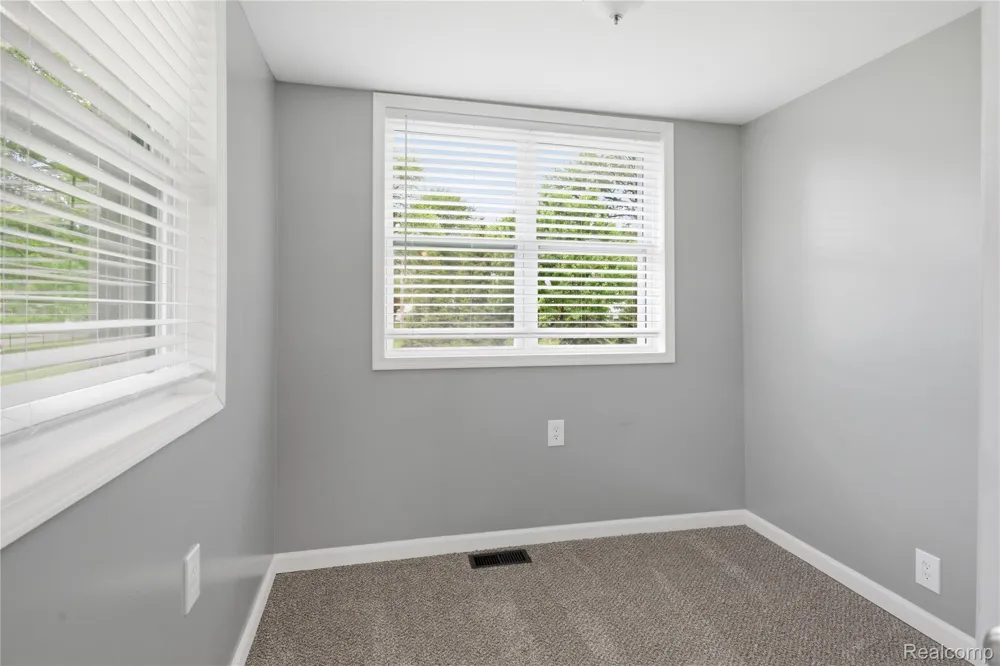 23060 Bernard Street #Upper Unit Taylor City, MI 48180