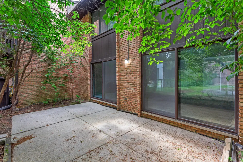 2260 Bordeaux Street West Bloomfield, MI 48323