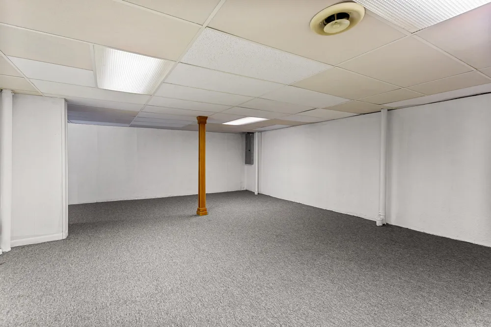 2260 Bordeaux Street West Bloomfield, MI 48323