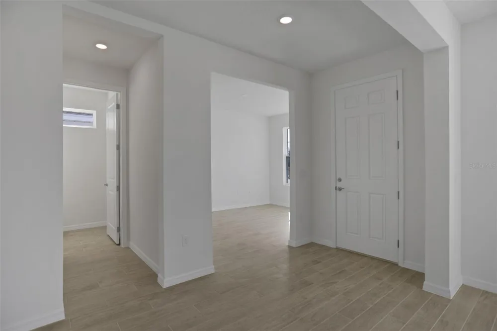 2371 JUNIPER BERRY DRIVE Minneola, FL 34715