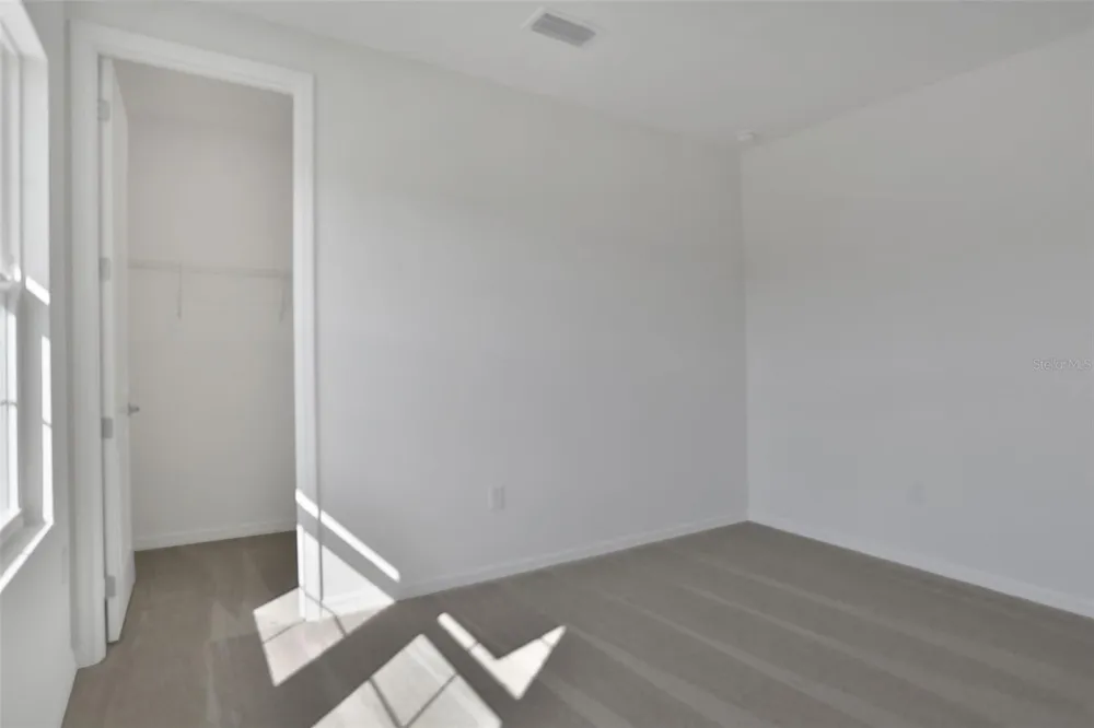2371 JUNIPER BERRY DRIVE Minneola, FL 34715