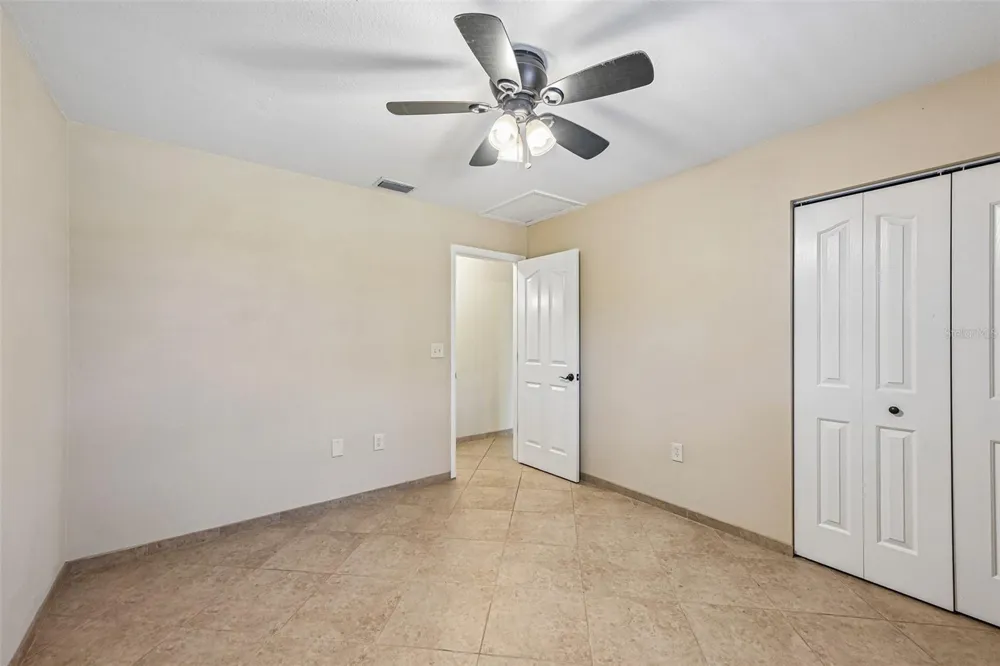 3304 SWAAN LANE Sarasota, FL 34235