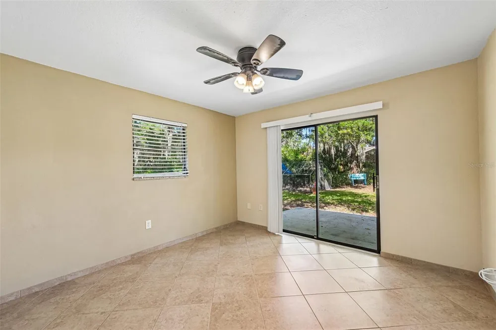 3304 SWAAN LANE Sarasota, FL 34235