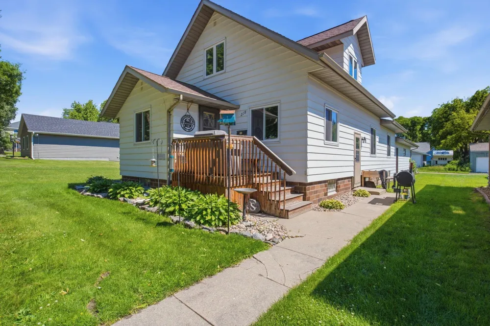 218 1st Street NE Clara City, MN 56222