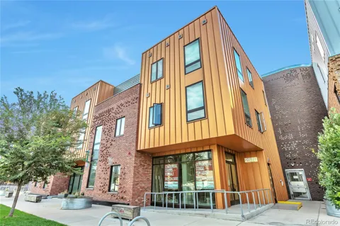 2550 Lawrence #RB307