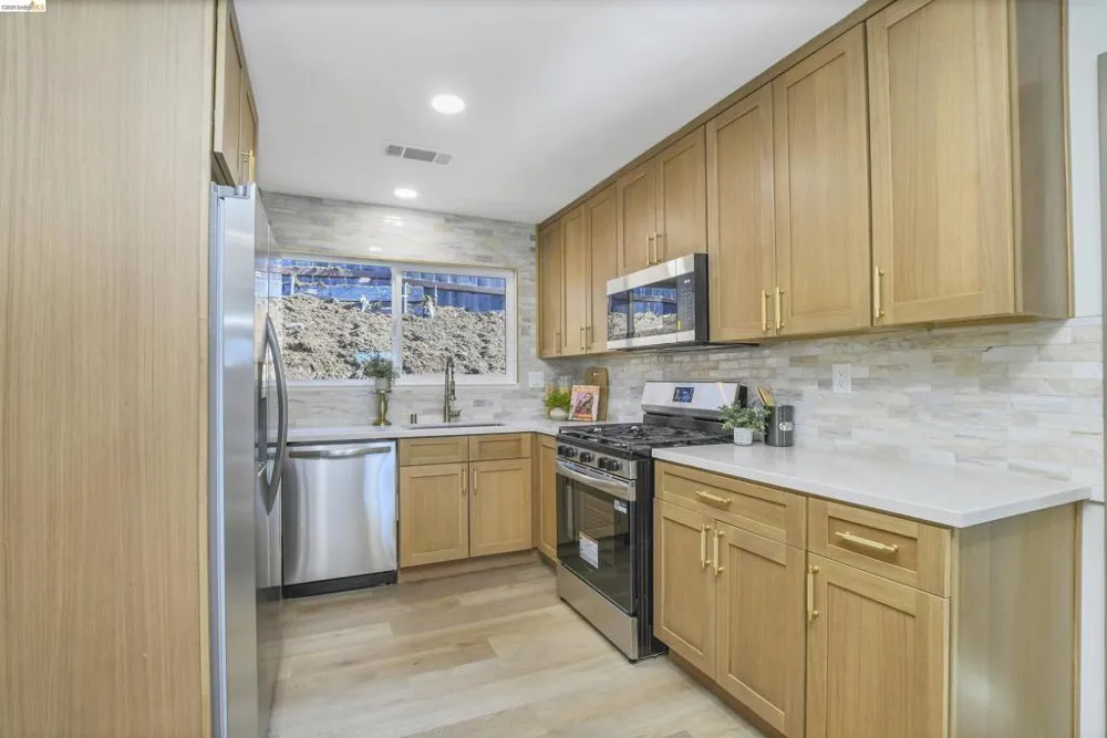 263 Morello Avenue Martinez, CA 94553