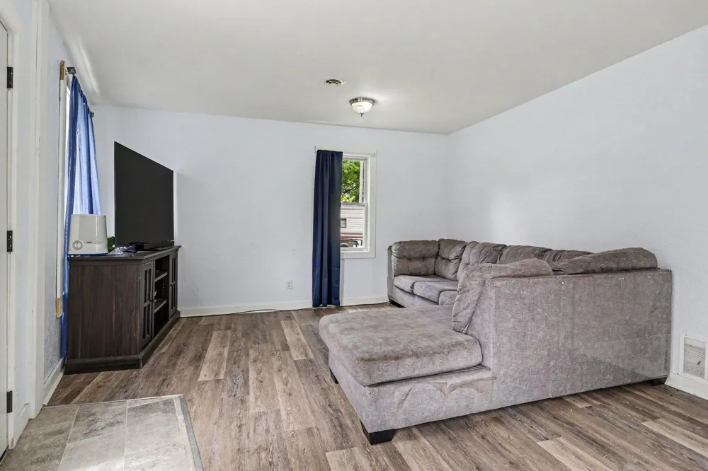 307 E Telegraph Street Dowagiac, MI 49047