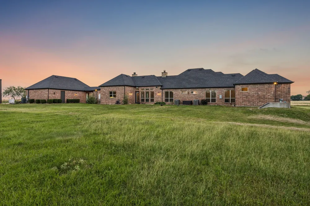 11190 County Road 309 Terrell, TX 75161