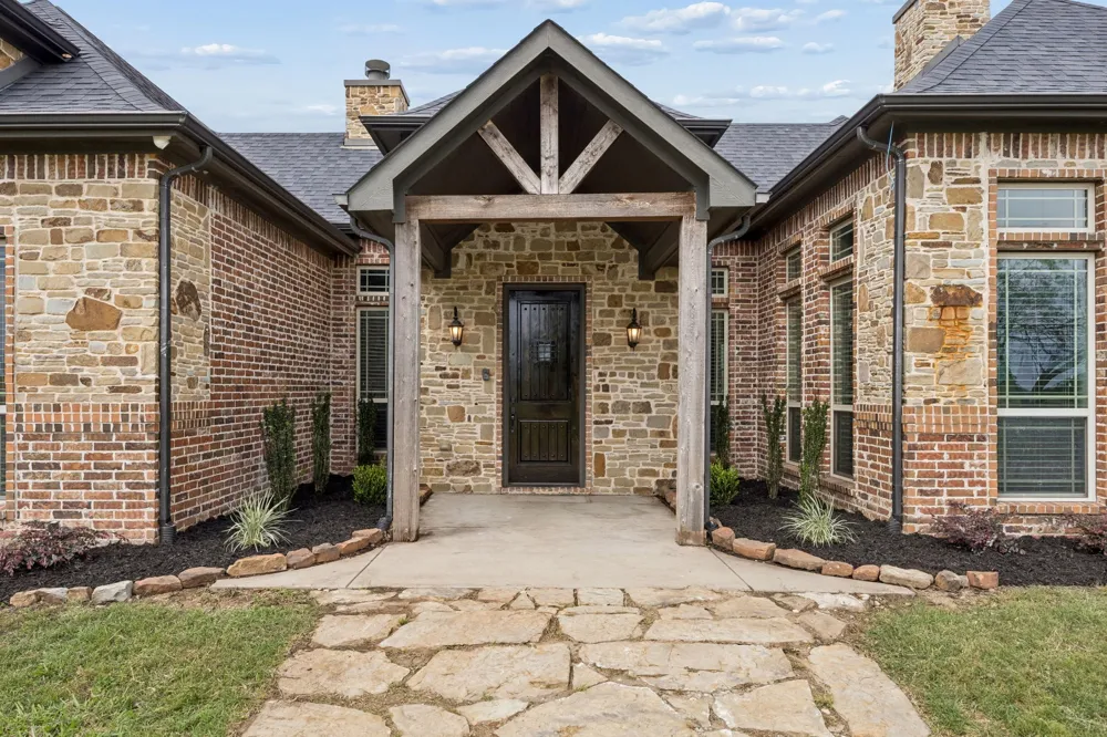 11190 County Road 309 Terrell, TX 75161