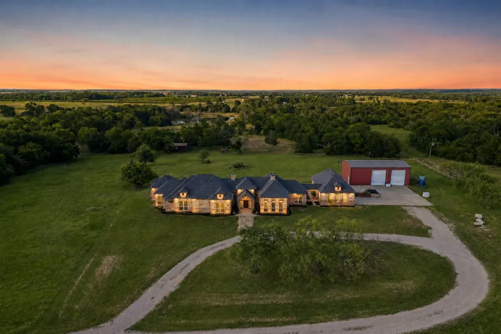 11190 County Road 309 Terrell, TX 75161