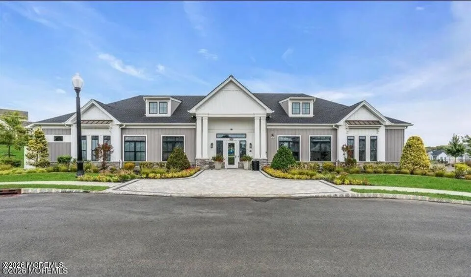 49 Sofia Drive Manalapan, NJ 07726