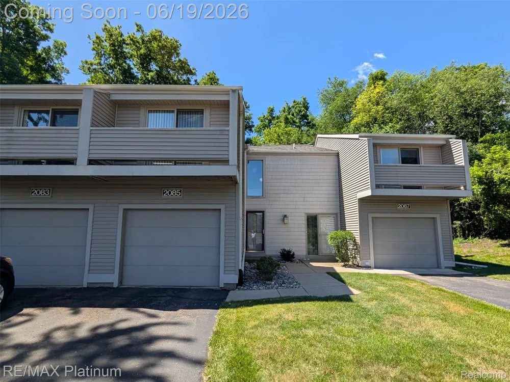 2085 Fox Hollow Drive Meridian Charter Township, MI 48864