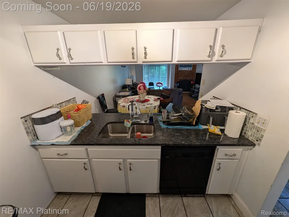2085 Fox Hollow Drive Meridian Charter Township, MI 48864