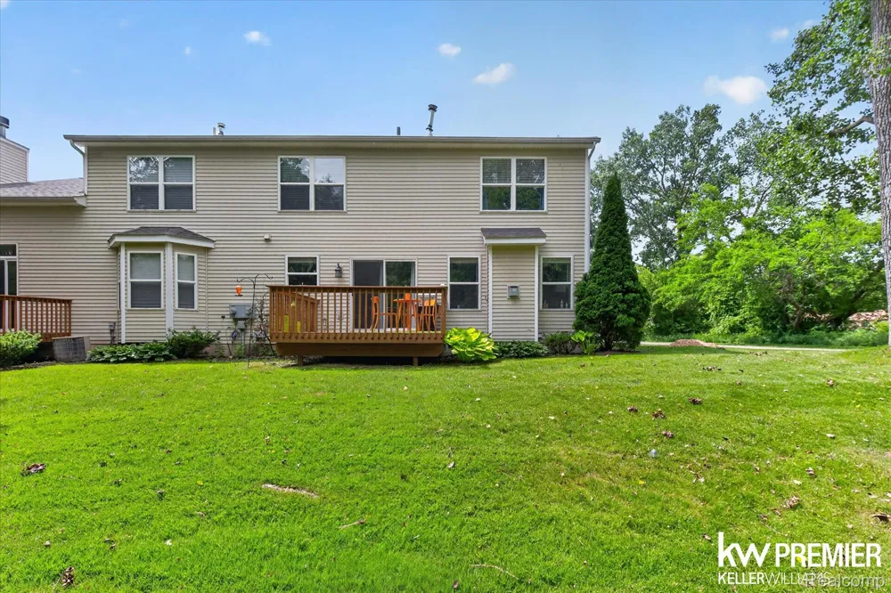 551 Indian Oaks Drive Howell City, MI 48843