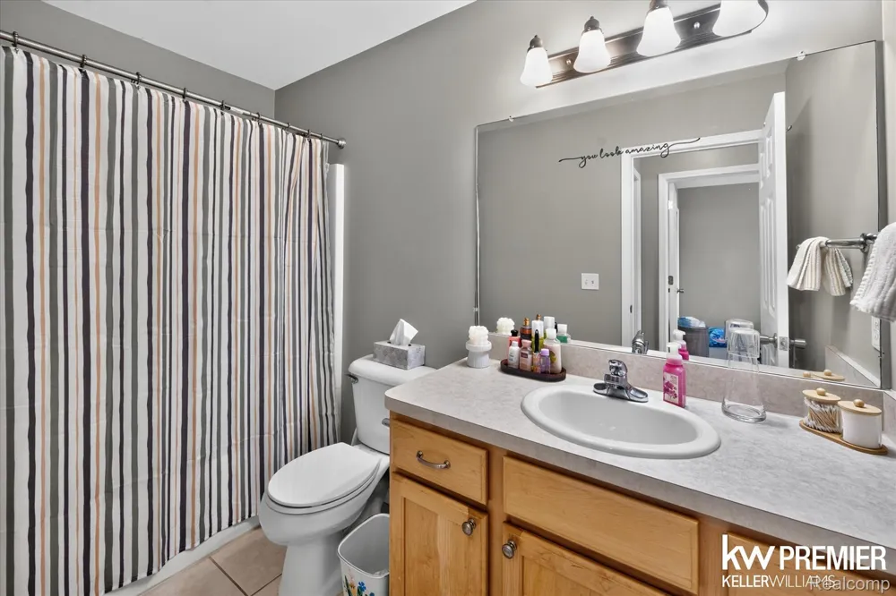 551 Indian Oaks Drive Howell City, MI 48843
