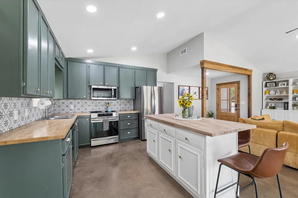 286 Benevolence Way China Spring, TX 76633