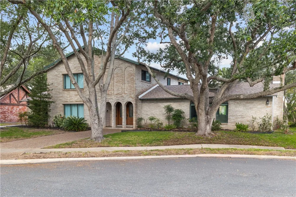 1010 Karnak Drive Corpus Christi, TX 78412